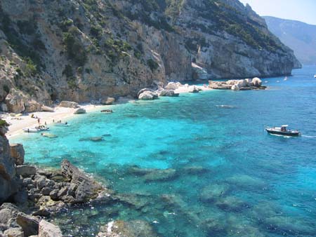 Spiaggia di Cala Mariolu 6